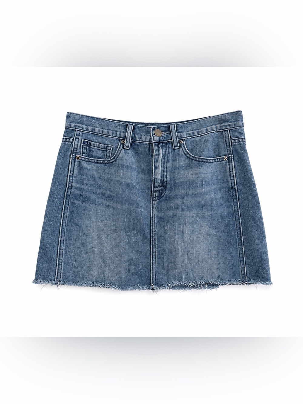 Gap 1969 Women’s 100% Cotton Blue Raw Hem Denim Mini Skirt.  Size: 26/2